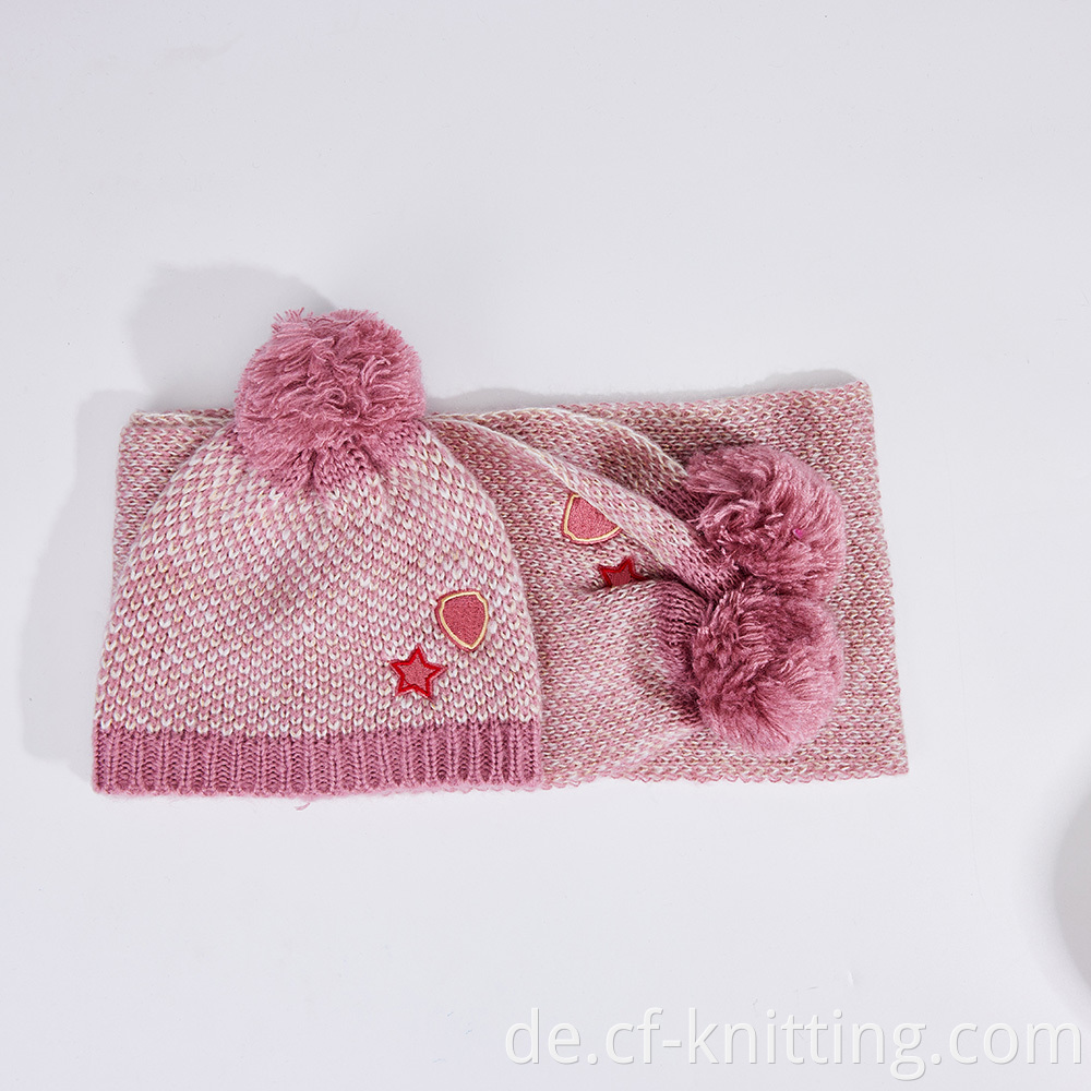 Cf T 0004 Knitted Hat And Scarf 7